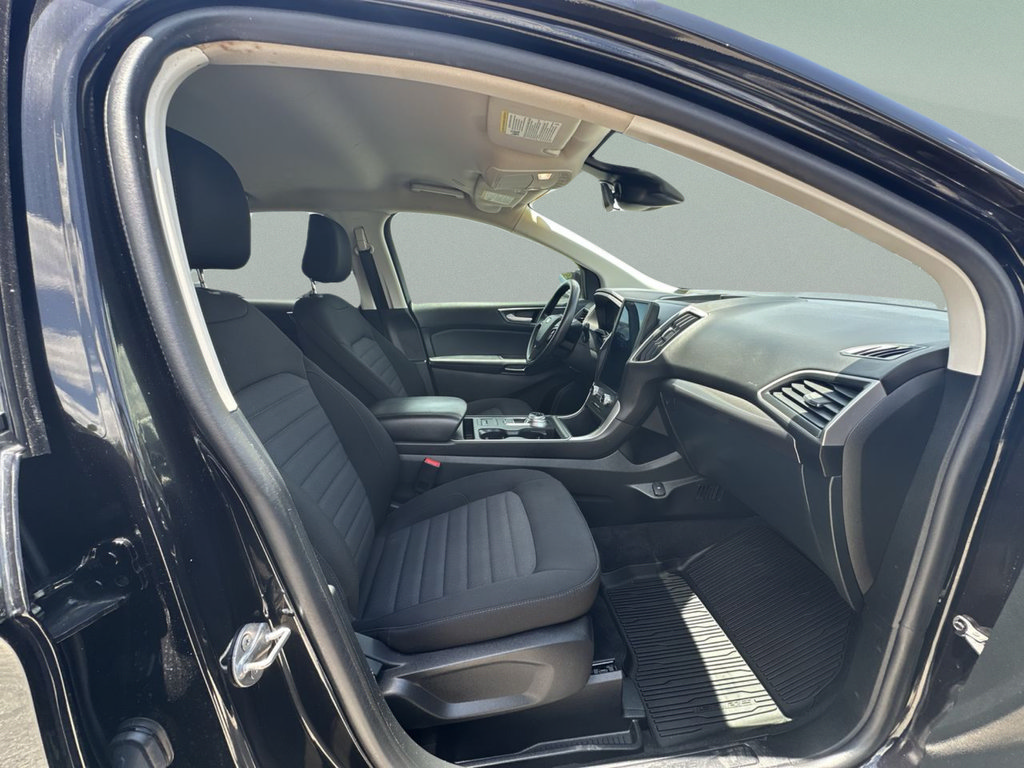 Used 2024 Ford Edge SE w/ Black Appearance Package AWD/4WD image 35