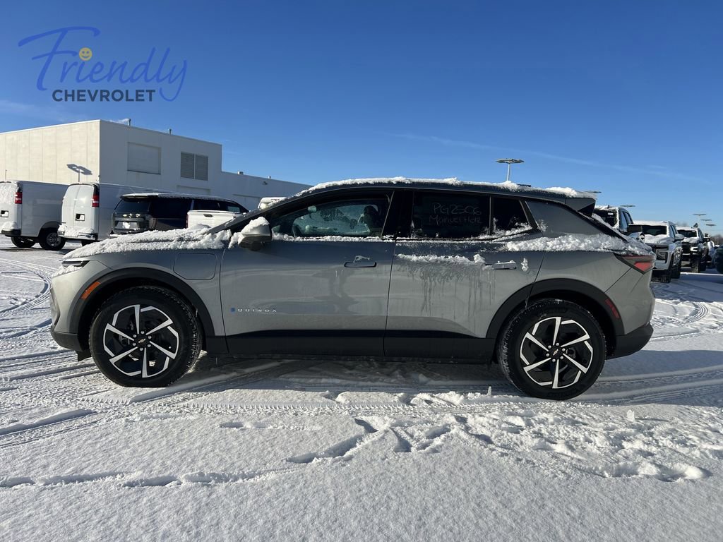 New 2026 Chevrolet Equinox EV LT FWD image 2