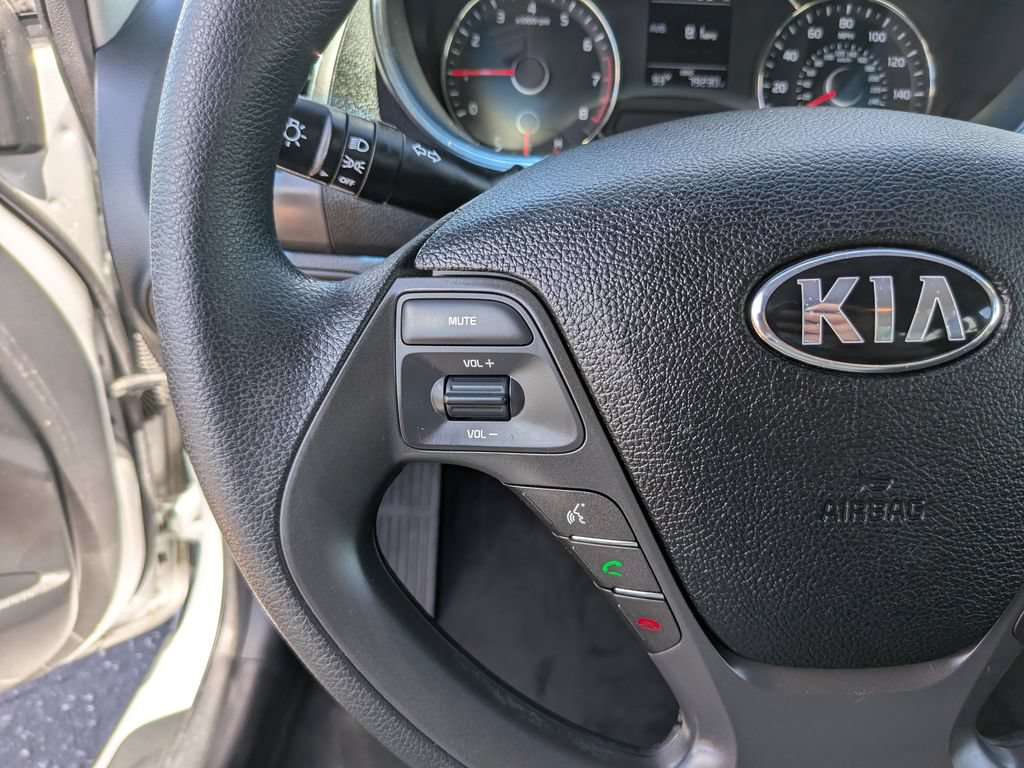Used 2017 Kia Forte LX FWD image 29