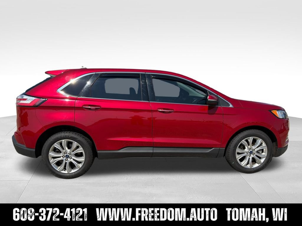 Used 2022 Ford Edge Titanium AWD/4WD image 9