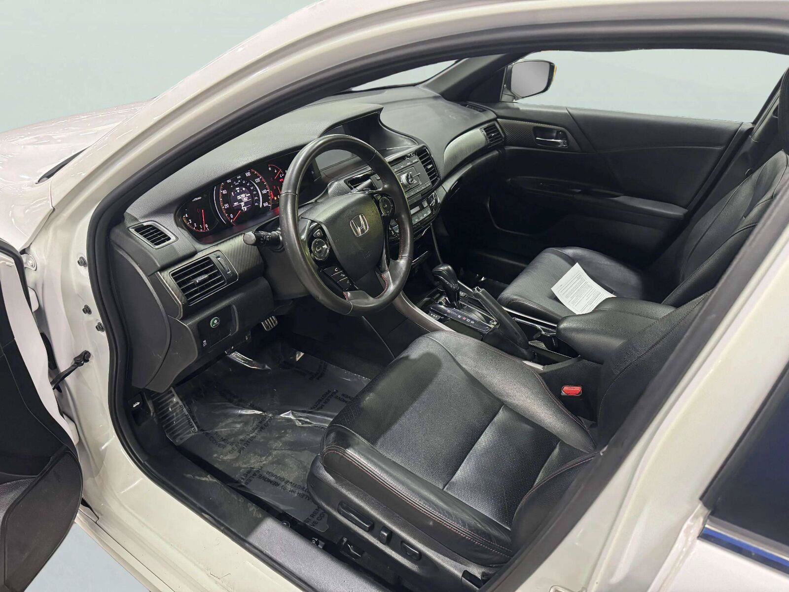 Used 2017 Honda Accord Sport Special Edition image 20