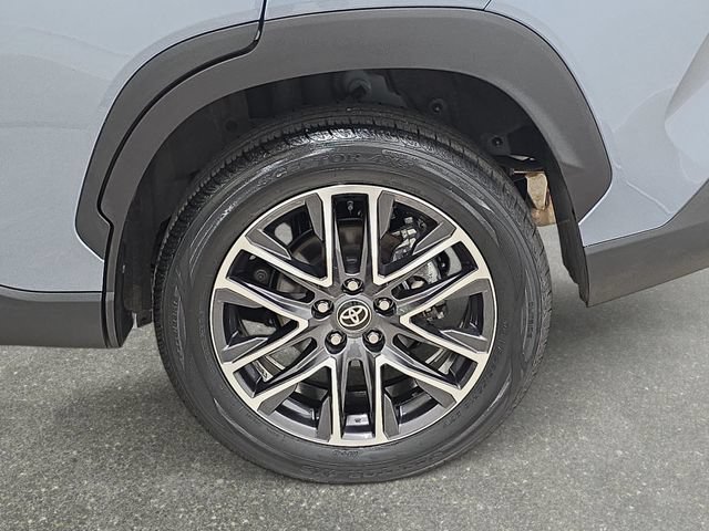 Certified 2026 Toyota Corolla Cross XLE AWD/4WD image 32