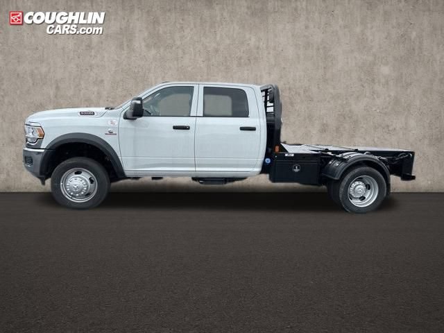 New 2024 RAM 5500 Tradesman w/ Chrome Appearance Group AWD/4WD image 5