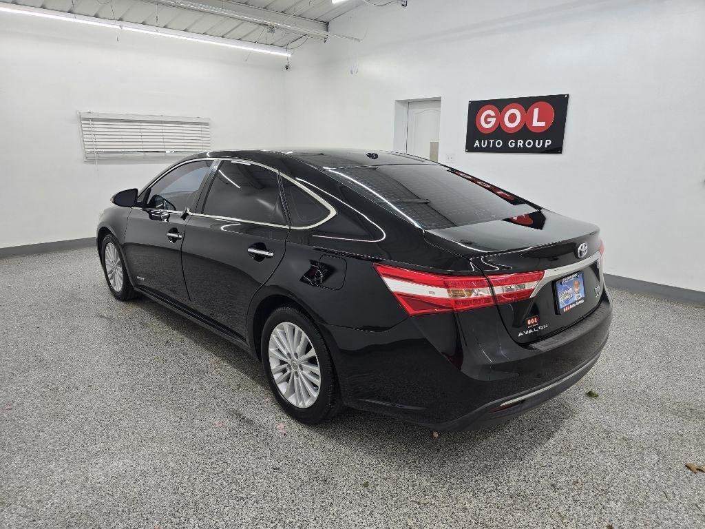 Used 2013 Toyota Avalon XLE Touring FWD image 5