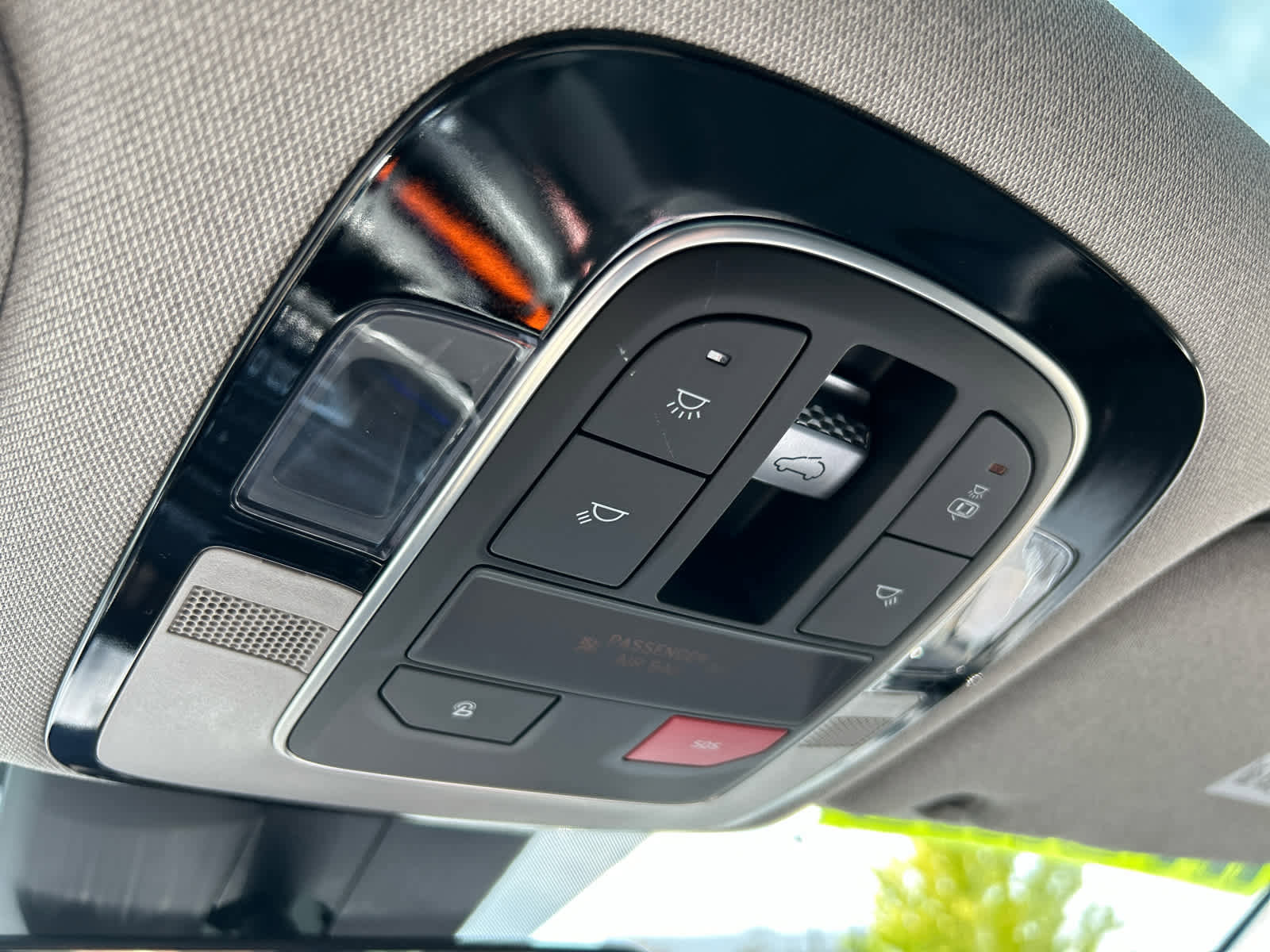 Used 2023 Hyundai Santa Fe Limited image 37