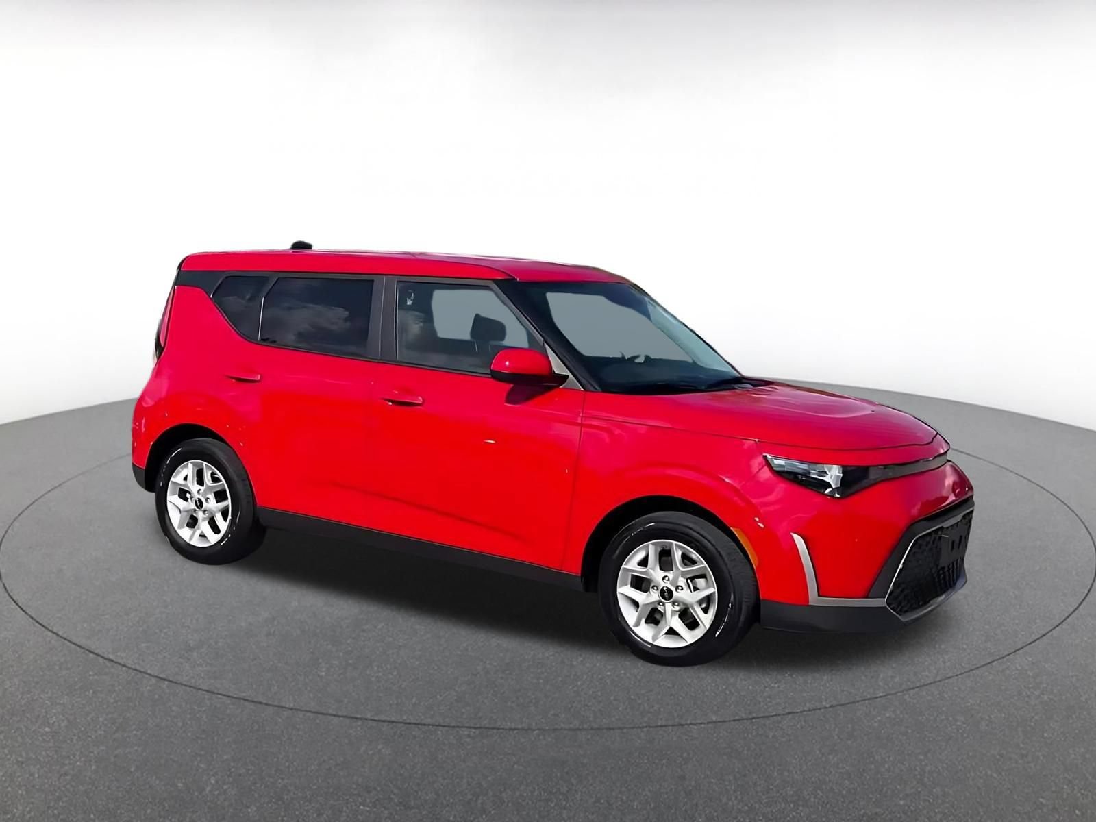 Used 2025 Kia Soul LX w/ LX Technology Package FWD video 2