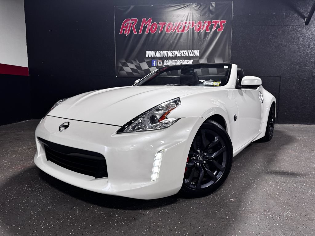 Used 2015 Nissan 370Z Roadster