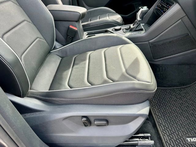 Used 2024 Volkswagen Tiguan SEL R-Line image 25
