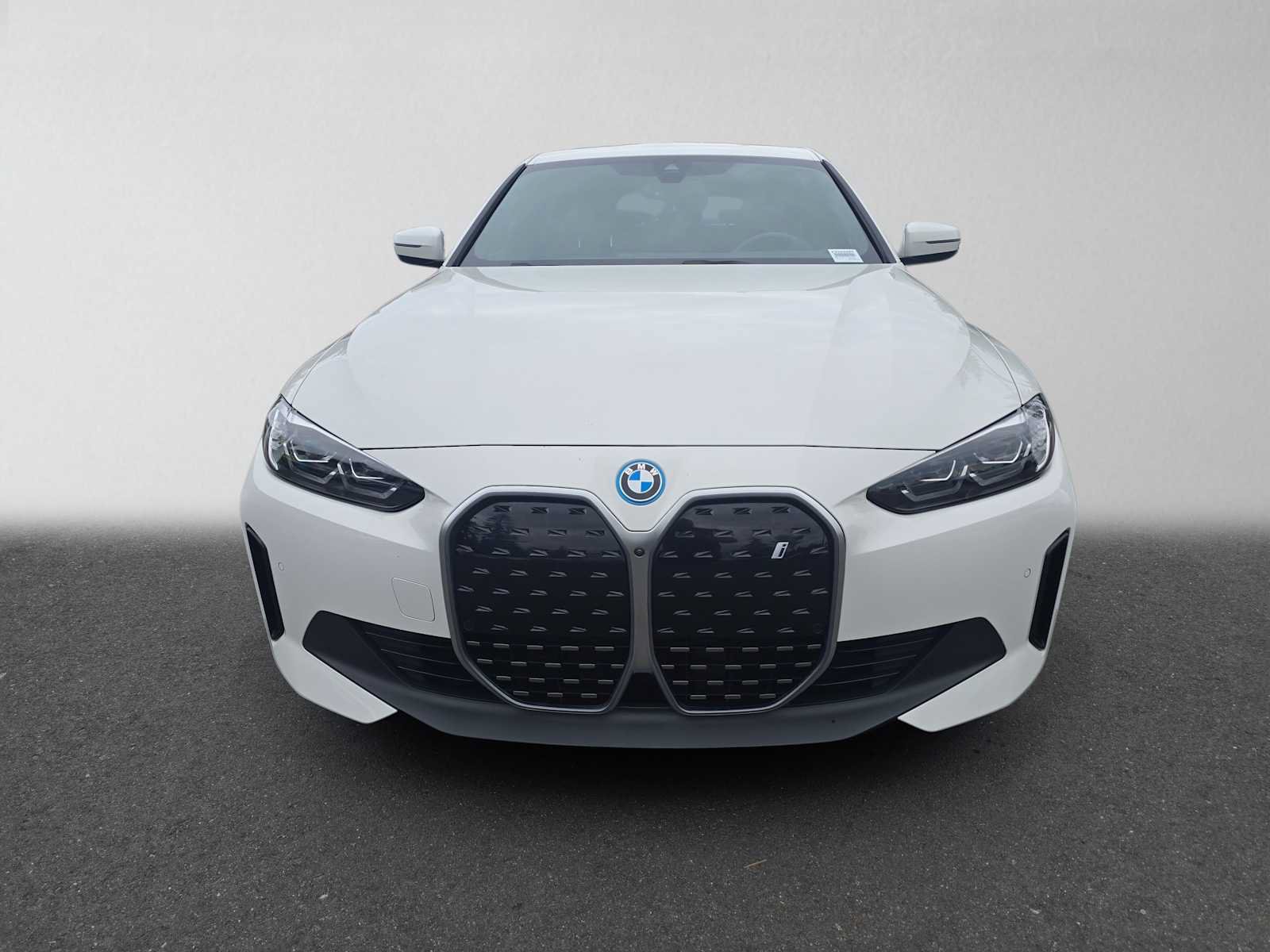 Used 2024 BMW i4 eDrive35 w/ Convenience Package RWD image 8
