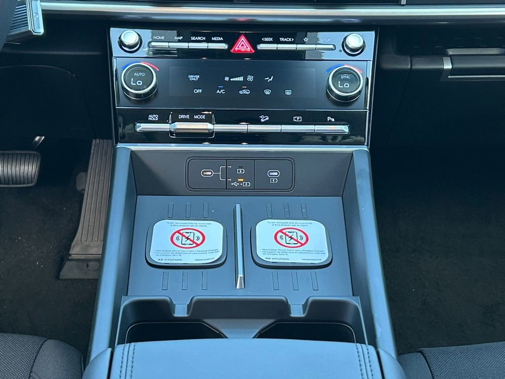 New 2026 Hyundai Santa Fe SE image 15