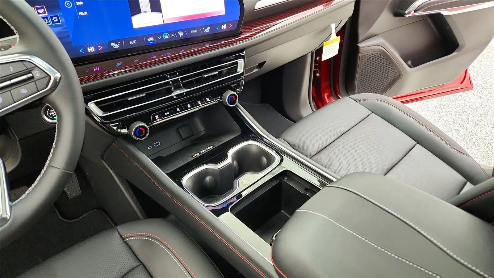 New 2026 Chevrolet Traverse Z71 w/ Driver Confidence Package image 34