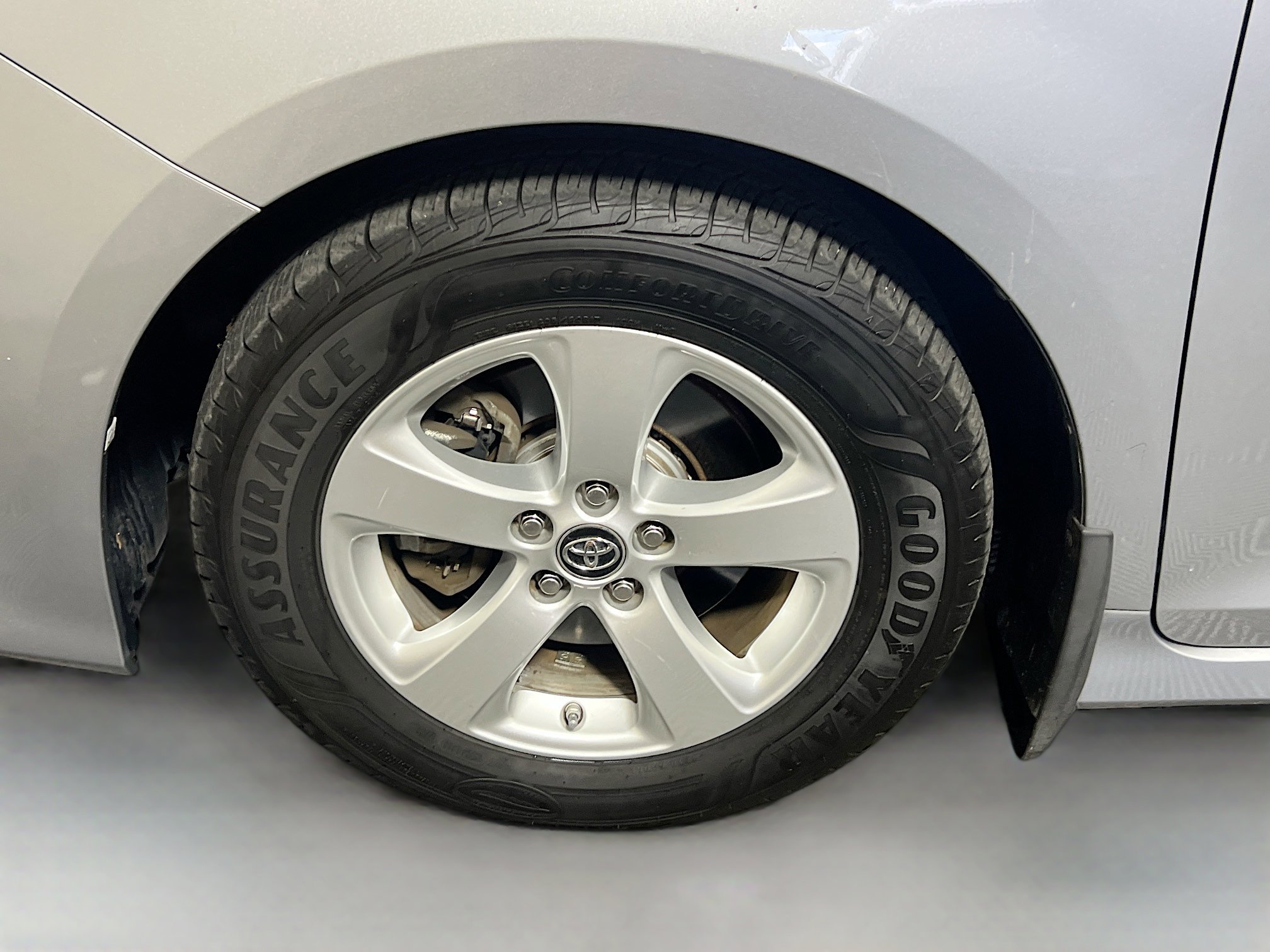 Used 2018 Toyota Sienna LE image 13