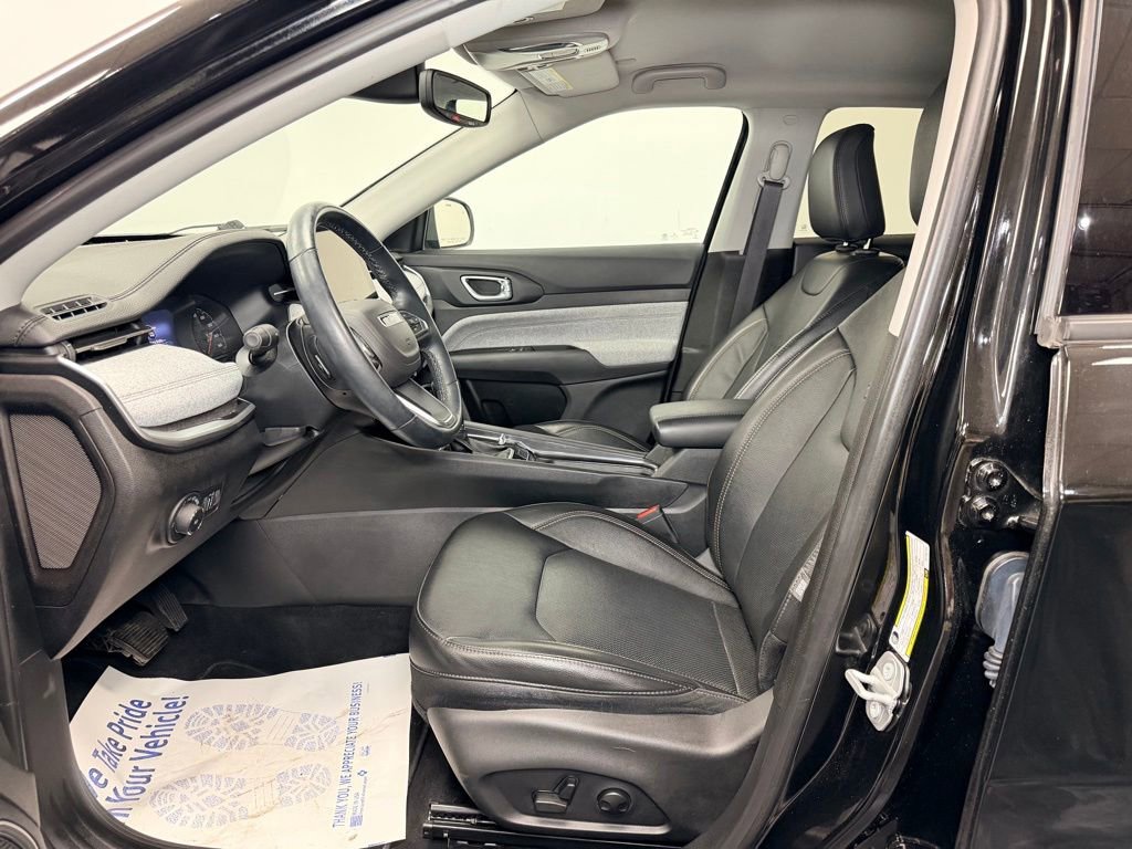 Used 2022 Jeep Compass Latitude AWD/4WD image 4