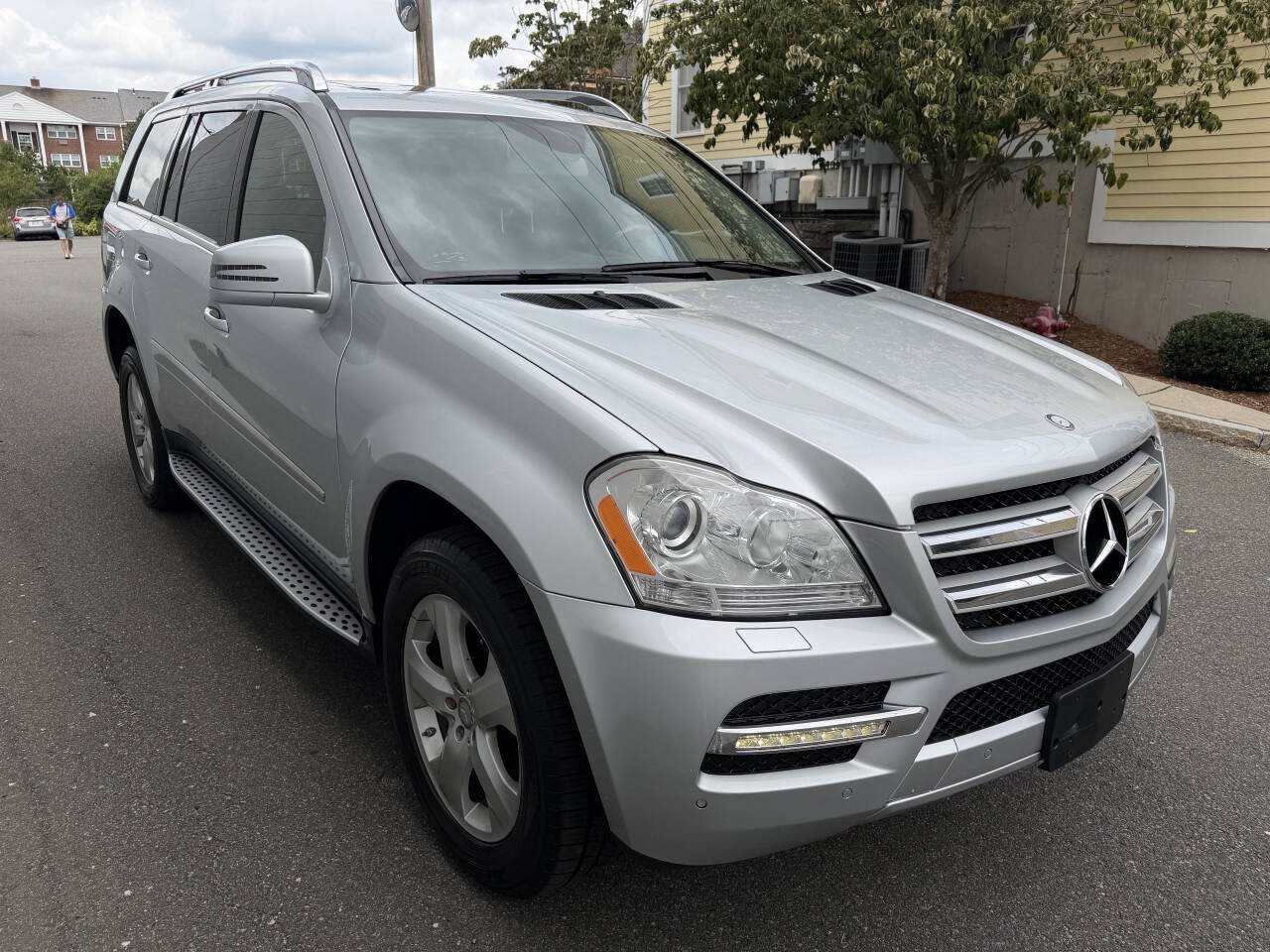 Used 2012 Mercedes-Benz GL 450 4MATIC image 7