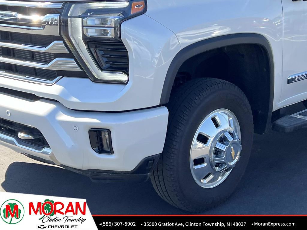 Certified 2025 Chevrolet Silverado 3500 High Country w/ High Country Premium Package image 10
