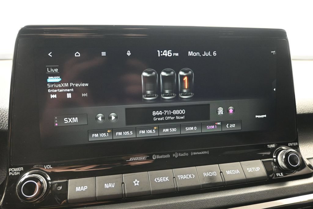 Certified 2022 Kia Seltos SX w/ Sunroof Package AWD/4WD image 20