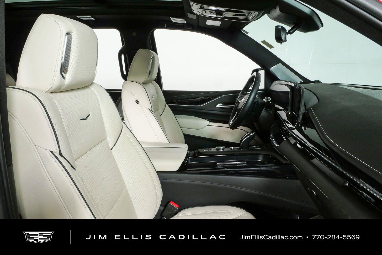 Used 2024 Cadillac Escalade Sport w/ Touring Package RWD image 24