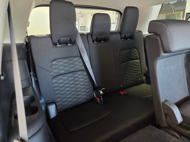 Used 2025 Nissan Pathfinder SV AWD/4WD image 17