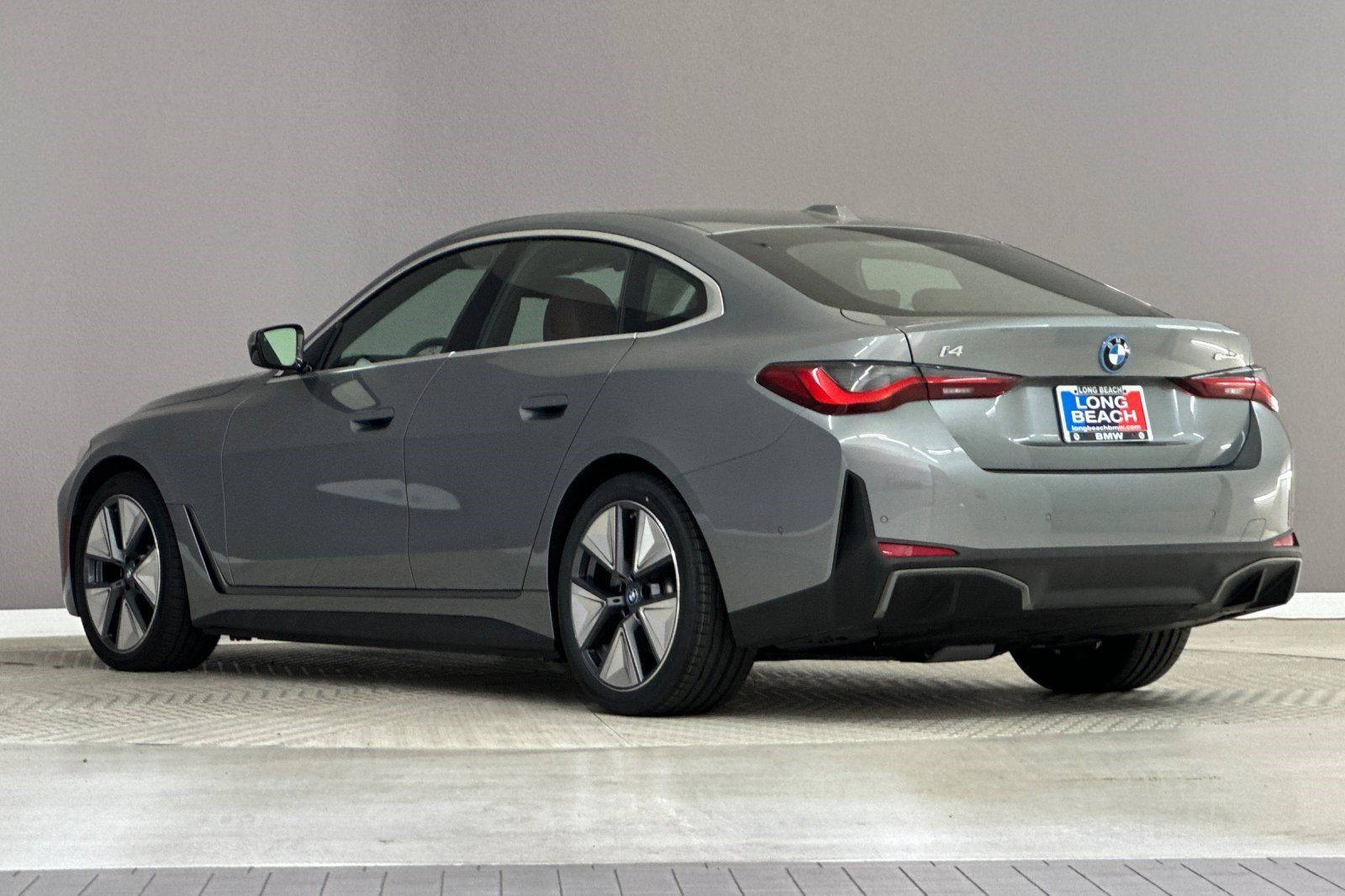 Certified 2024 BMW i4 eDrive40 w/ Premium Package RWD image 3