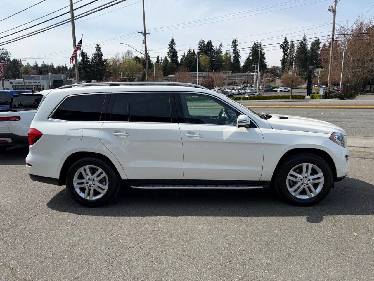 Used 2016 Mercedes-Benz GL 450 4MATIC w/ Premium I Package image 12