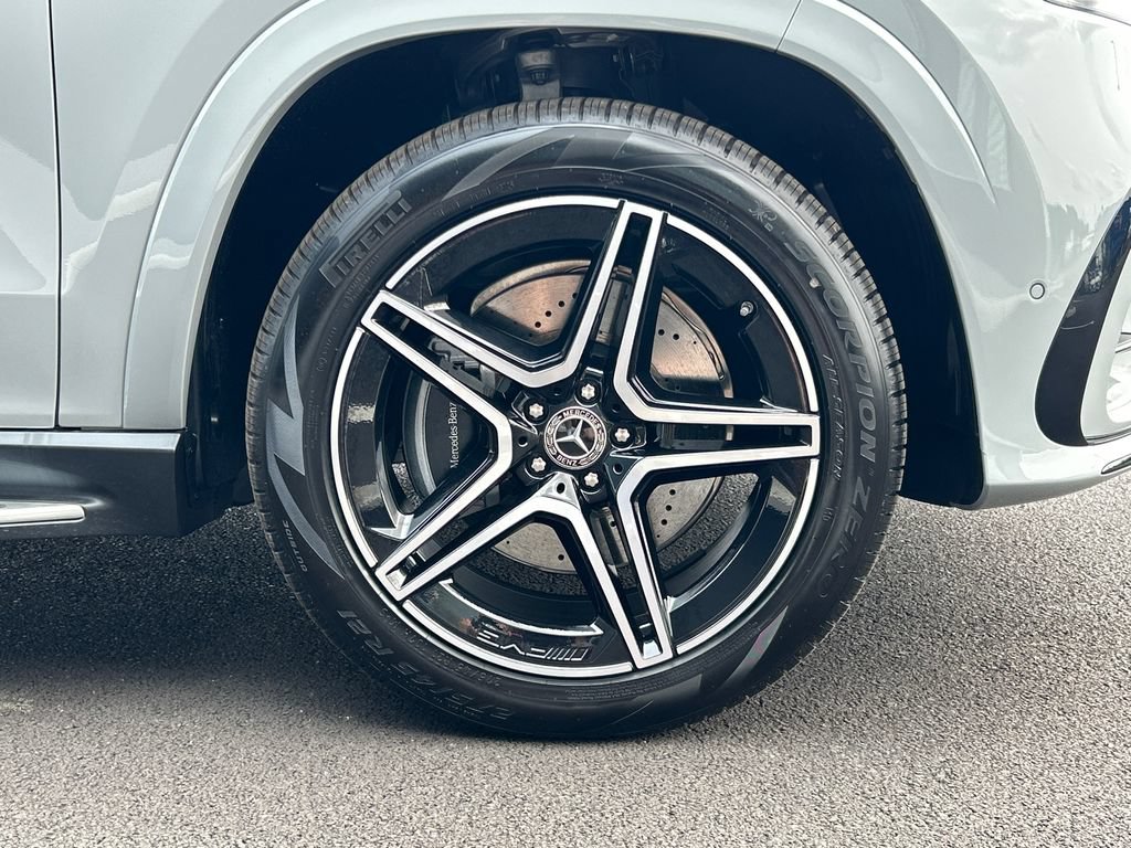New 2026 Mercedes-Benz GLS 450 4MATIC image 38