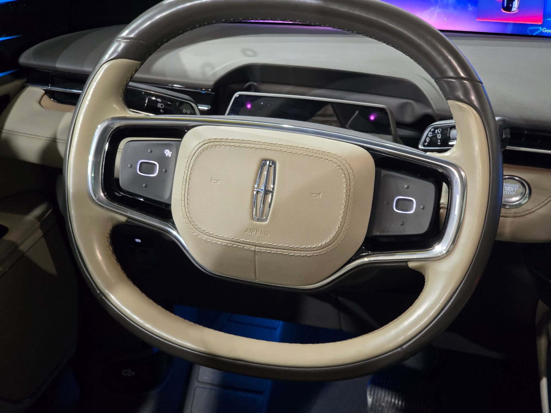 Used 2024 Lincoln Nautilus Reserve w/ Equipment Group 202A image 26