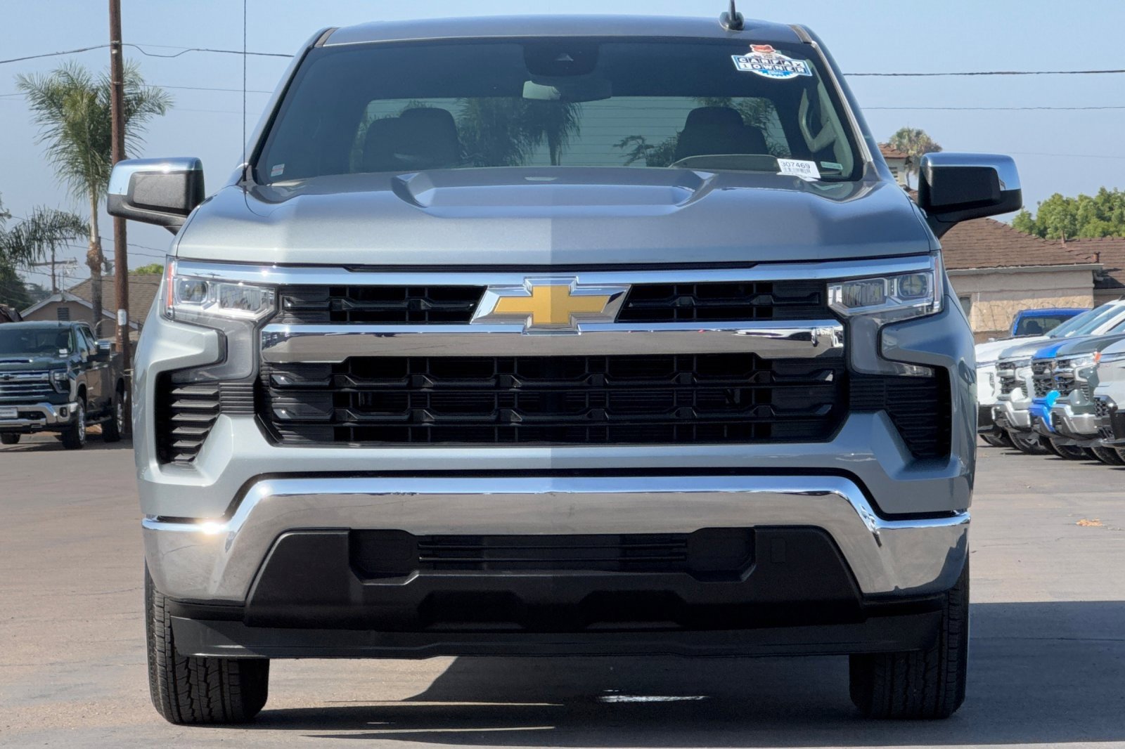 Used 2025 Chevrolet Silverado 1500 LT image 9