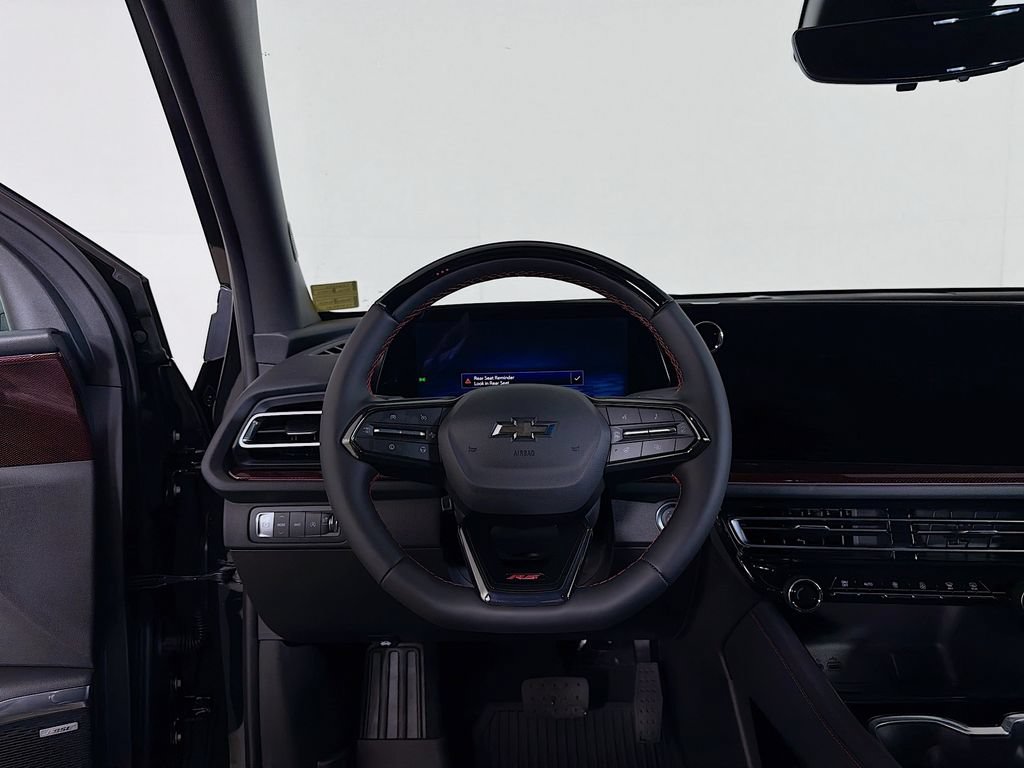 New 2026 Chevrolet Traverse RS w/ LPO, Floor Liner Package AWD/4WD image 19
