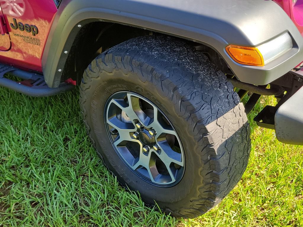 Used 2021 Jeep Wrangler Unlimited Sport AWD/4WD image 9