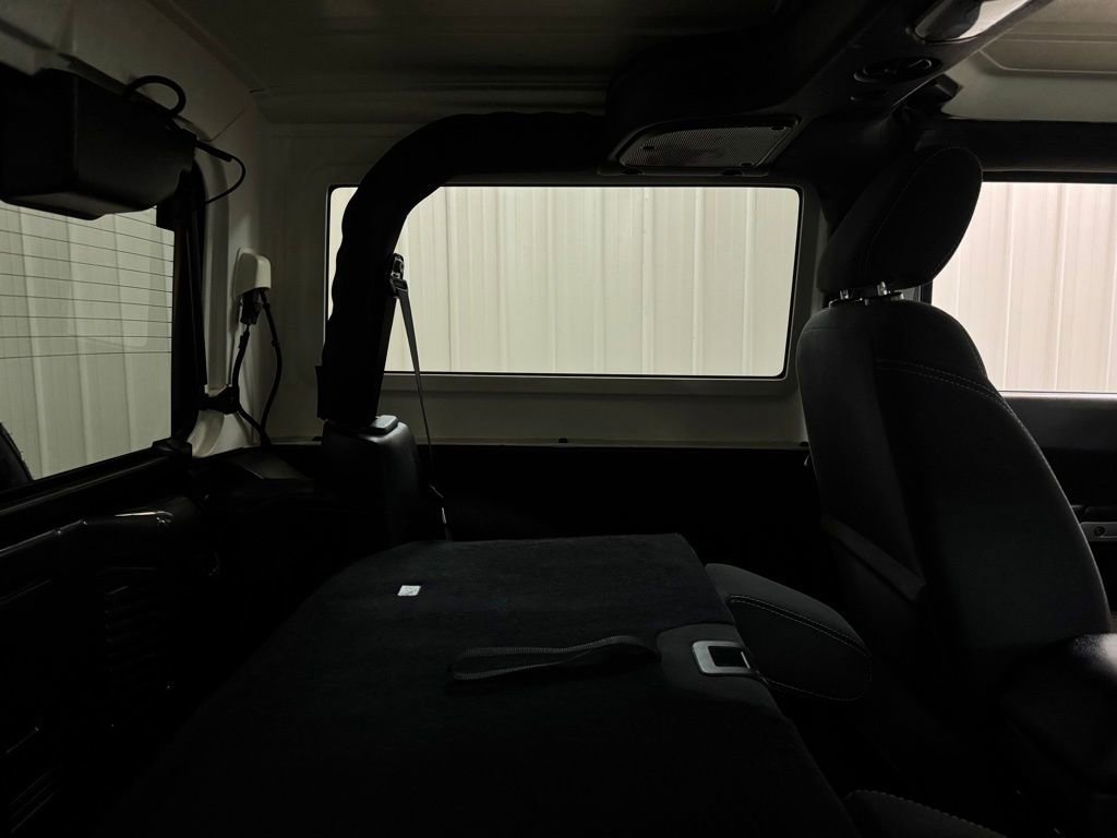 Used 2018 Jeep Wrangler Sahara AWD/4WD image 15