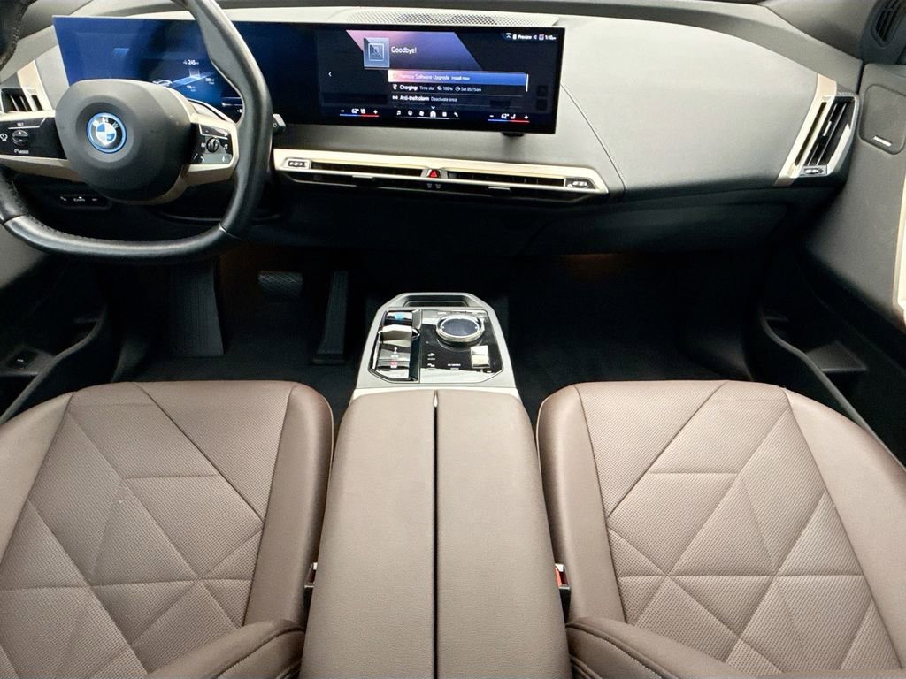 Certified 2024 BMW iX xDrive50 w/ Premium Package AWD/4WD image 13