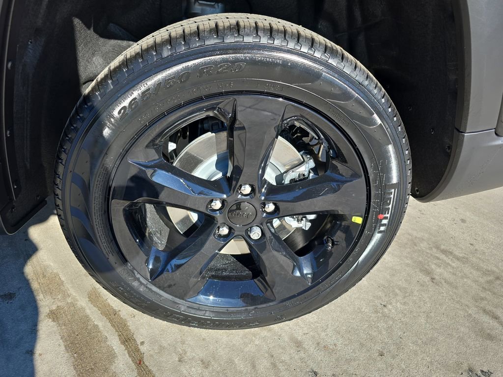 New 2025 Jeep Grand Cherokee L Limited w/ Luxury Tech Group II image 35