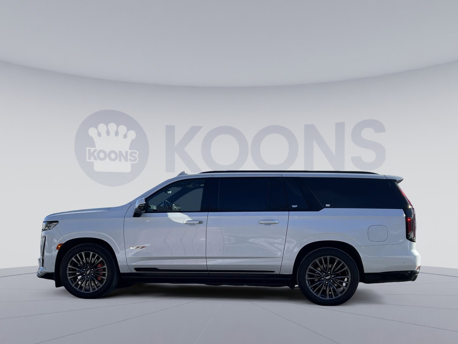 Used 2024 Cadillac Escalade ESV V w/ Heavy-Duty Trailer Package image 2