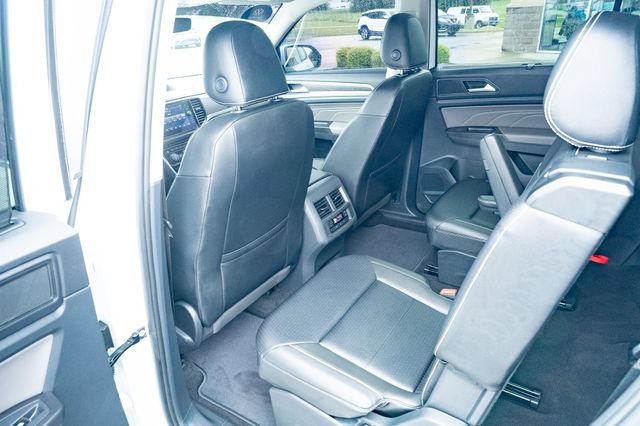 Certified 2022 Volkswagen Atlas SE w/ Black Wheel Package AWD/4WD image 30
