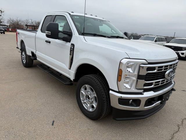 New 2026 Ford F350 XLT w/ FX4 Off-Road Package