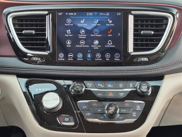 Used 2018 Chrysler Pacifica Limited w/ Advanced Safetytec Group FWD image 15