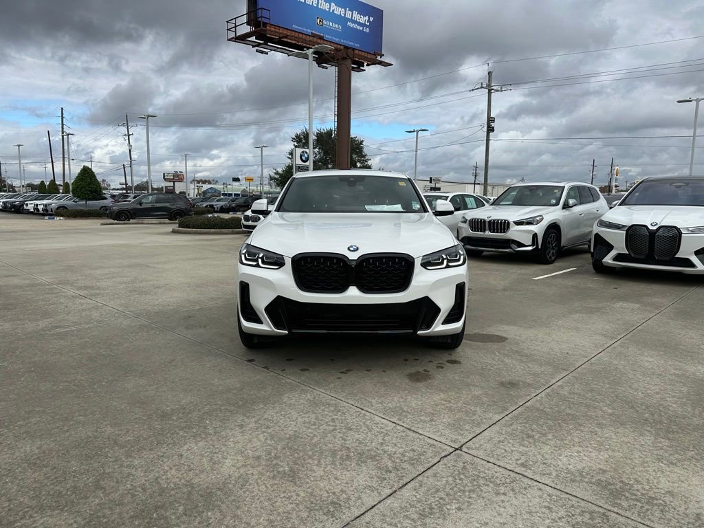 Certified 2025 BMW X4 xDrive30i w/ M Sport Package image 2