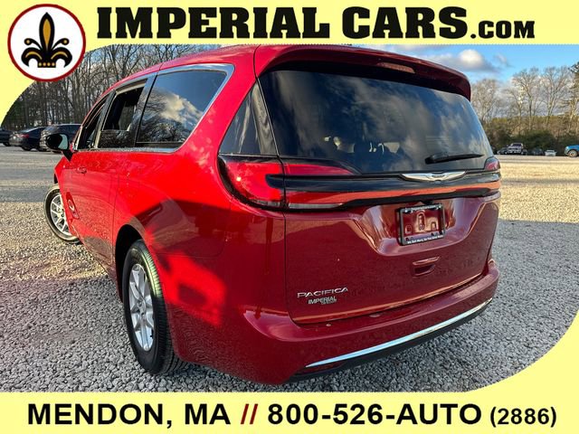 New 2026 Chrysler Pacifica Select FWD image 10