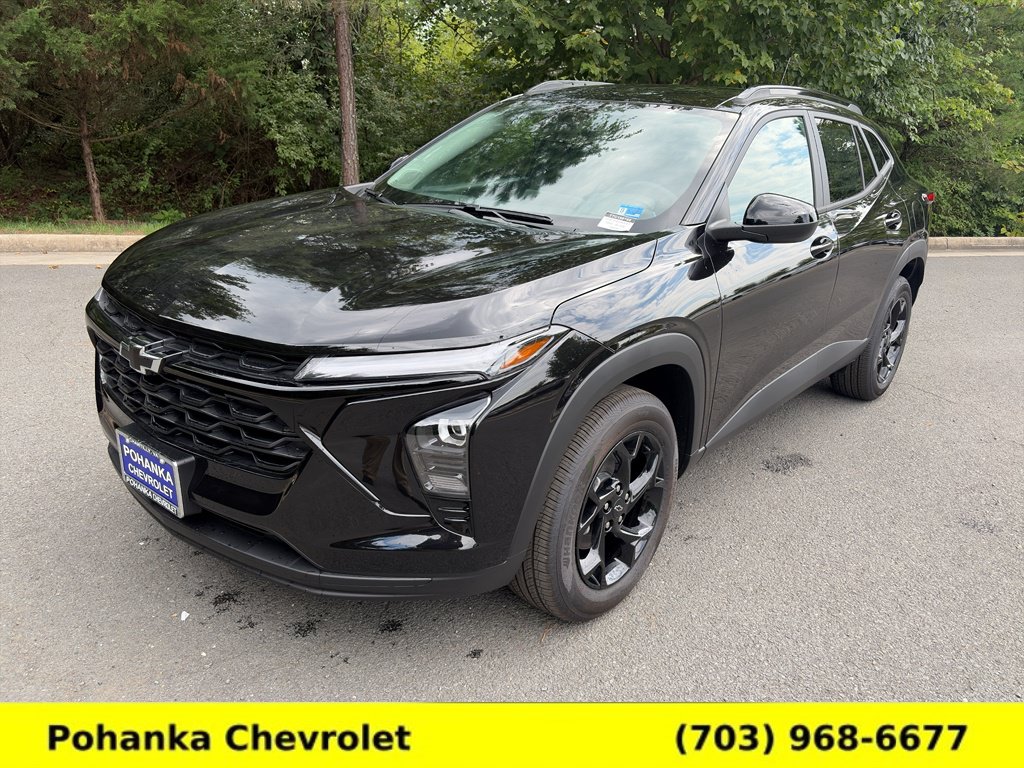 New 2026 Chevrolet Trax LT w/ Driver Confidence Package FWD image 3