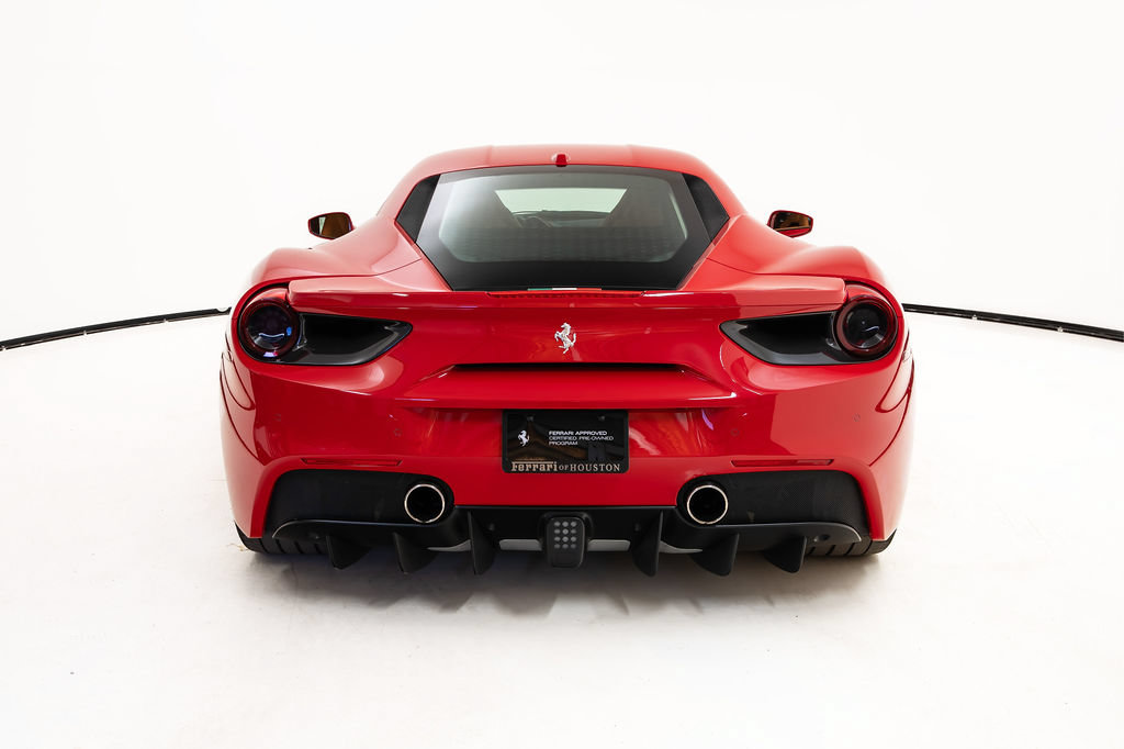 Certified 2017 Ferrari 488 GTB RWD image 10