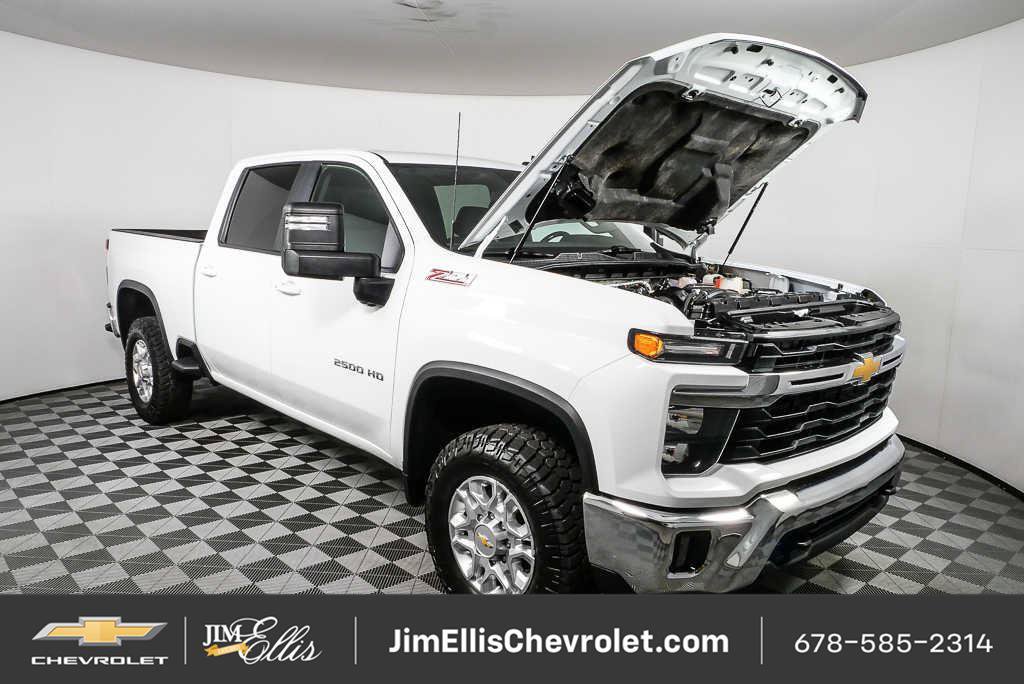 Certified 2024 Chevrolet Silverado 2500 LT AWD/4WD image 28