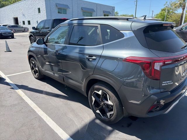 Used 2024 Kia Seltos EX image 25