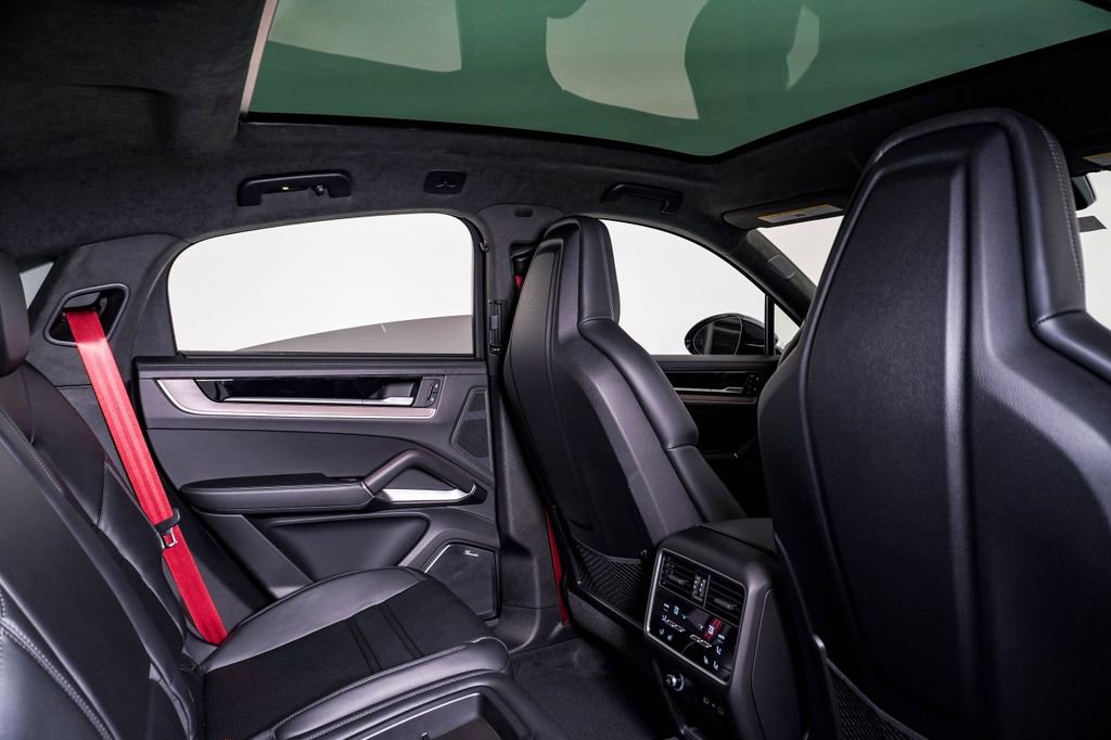 New 2026 Porsche Cayenne GTS AWD/4WD image 16