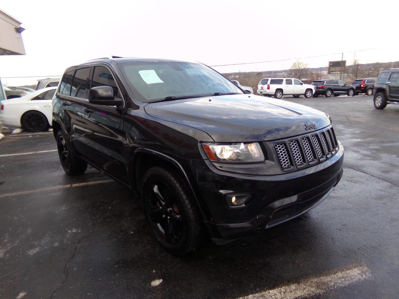 Used 2014 Jeep Grand Cherokee Altitude AWD/4WD image 5
