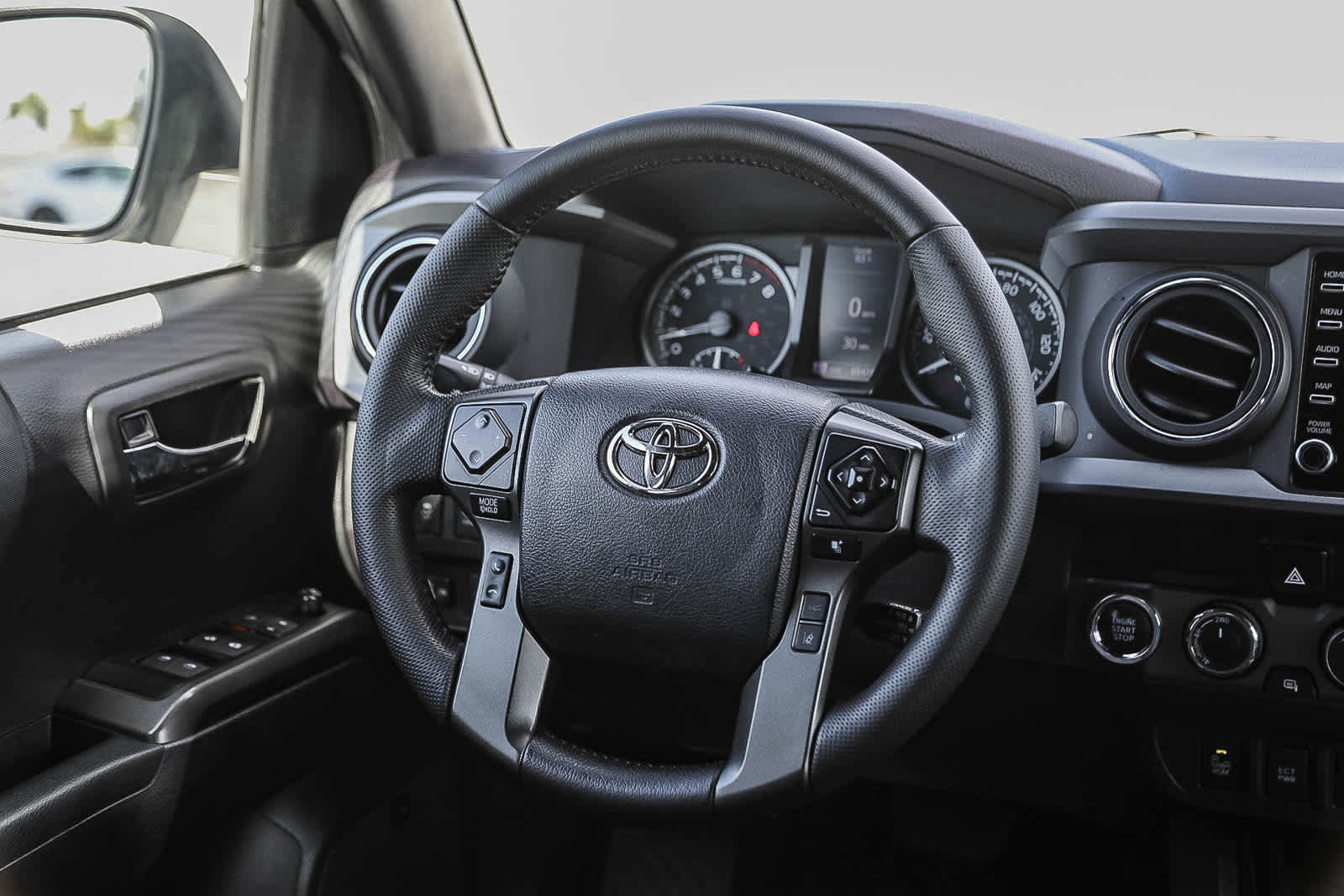 Certified 2023 Toyota Tacoma TRD Off-Road w/ TRD Premium Off Road Package image 16