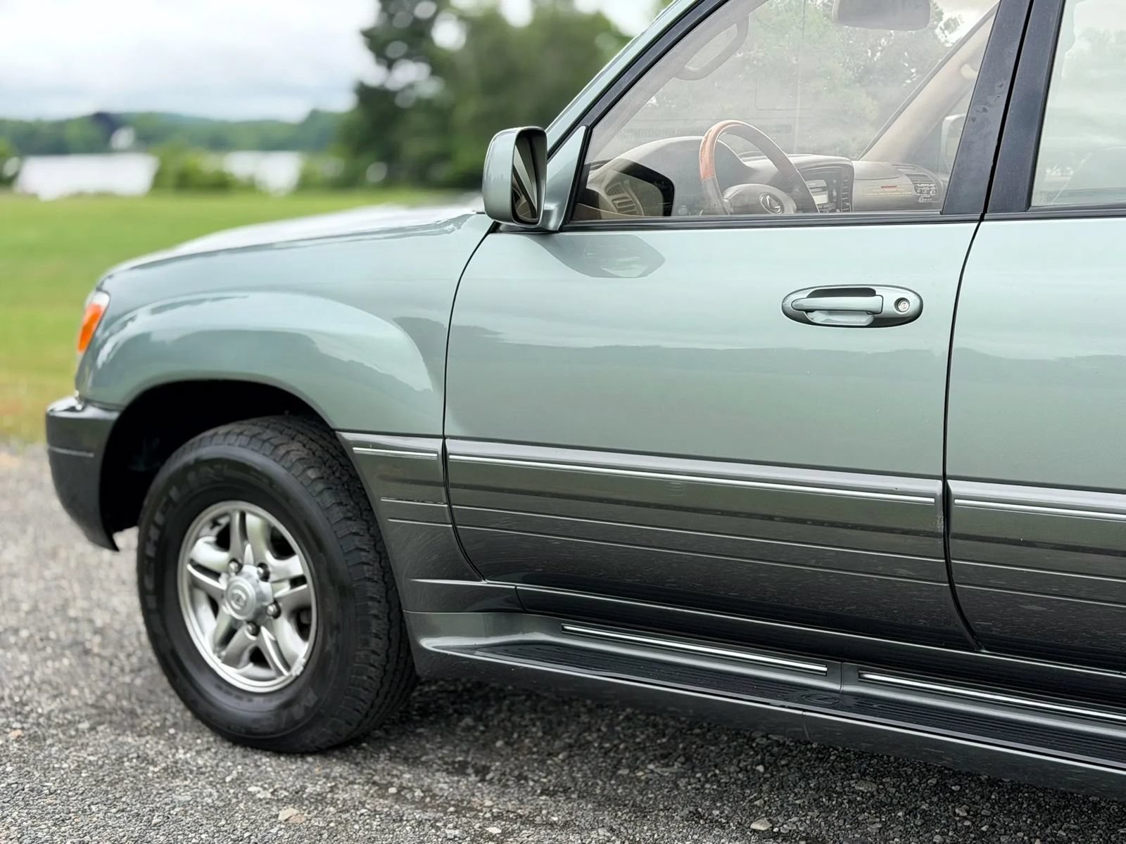 Used 2001 Lexus LX 470 4WD image 18