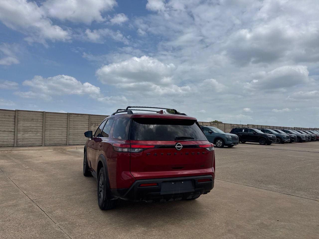 Certified 2023 Nissan Pathfinder SV w/ Lighting Package (N92) FWD image 11