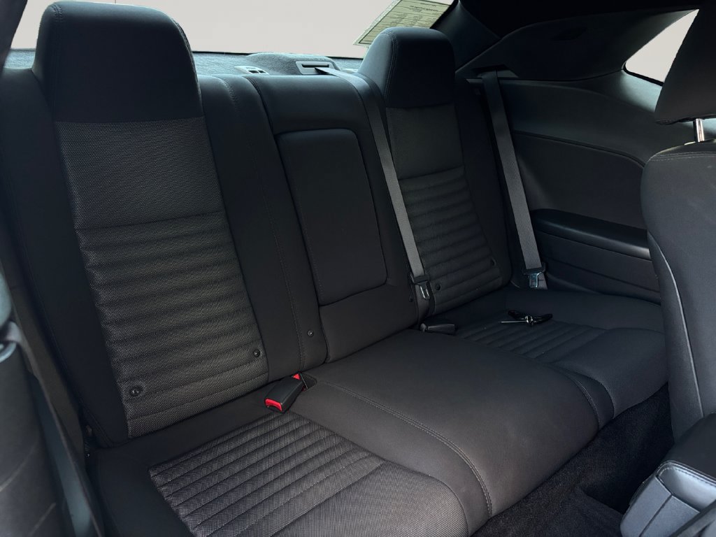 Used 2013 Dodge Challenger SXT RWD image 17