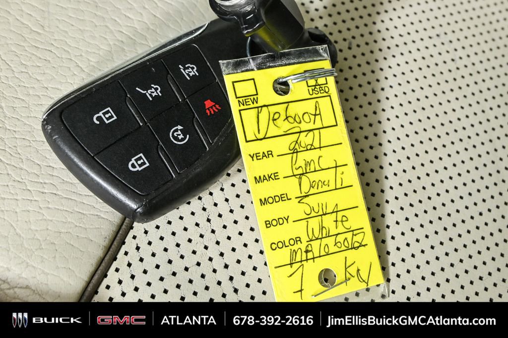 Used 2021 GMC Yukon Denali w/ Denali Premium Package image 43