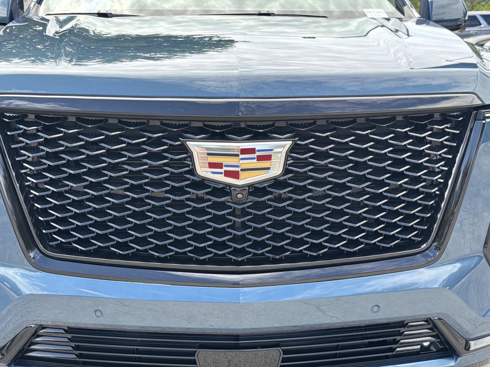 Used 2025 Cadillac Escalade Sport Platinum AWD/4WD image 8
